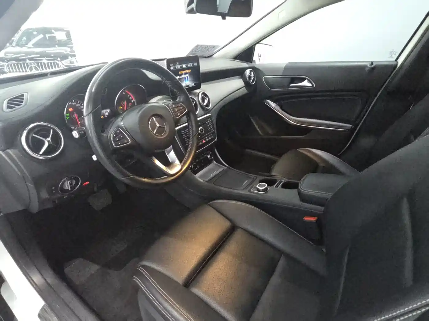 Mercedes-Benz GLA 2016 GLA 200 Fashion фото 5