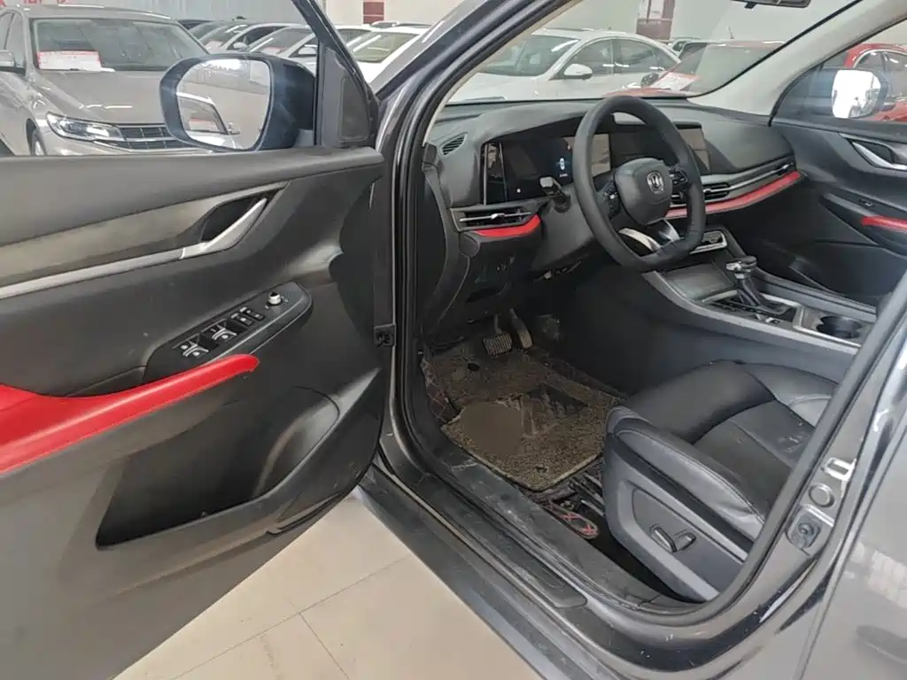 Фото 16 - Changan CS55 PLUS