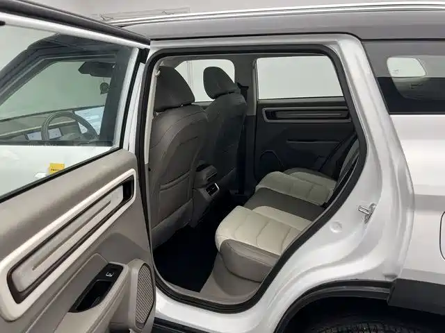 Geely ICON 2025 2026 Chocolate 1.5TD Pure Edition