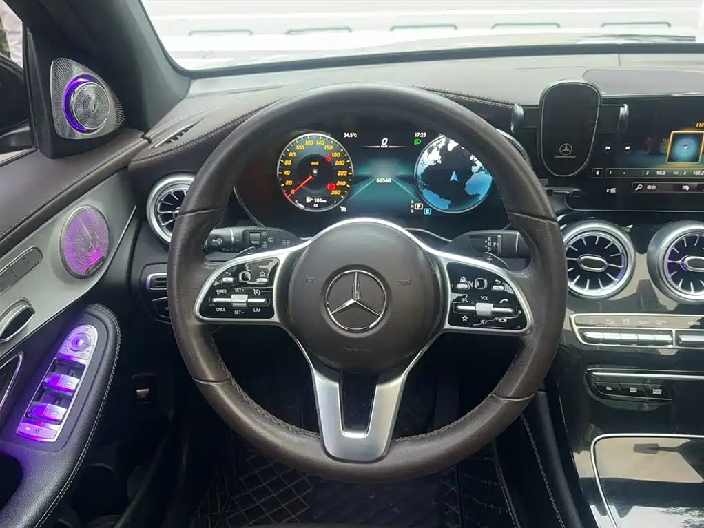 MERCEDES-BENZ GLC