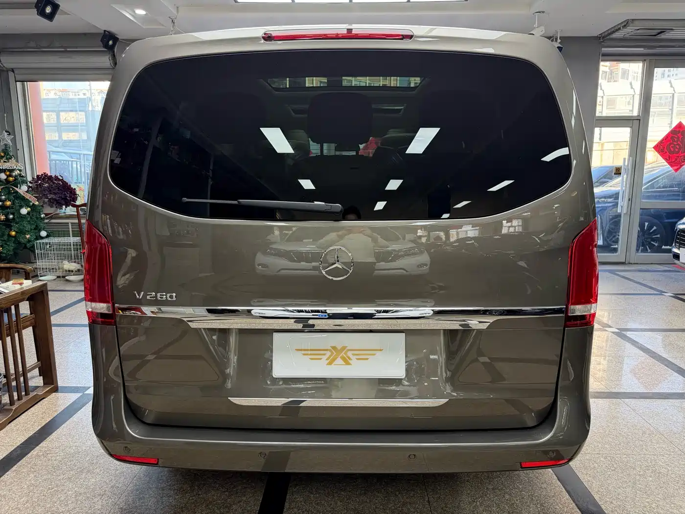 Mercedes-Benz V-Class 2017 Model V 260 Premium Edition фото 6