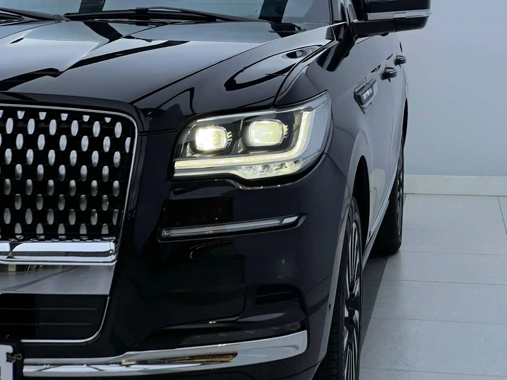 Фото 8 - Lincoln Navigator