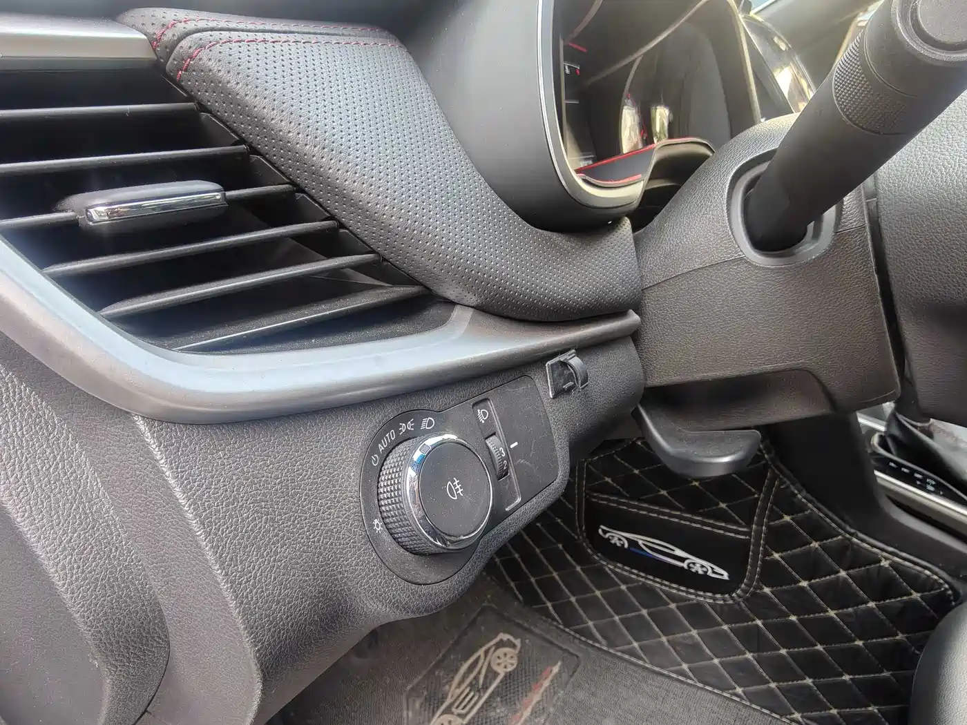 Chevrolet Monza 2022 Mild Hybrid RS 330T Automatic Comfort Edition фото 21