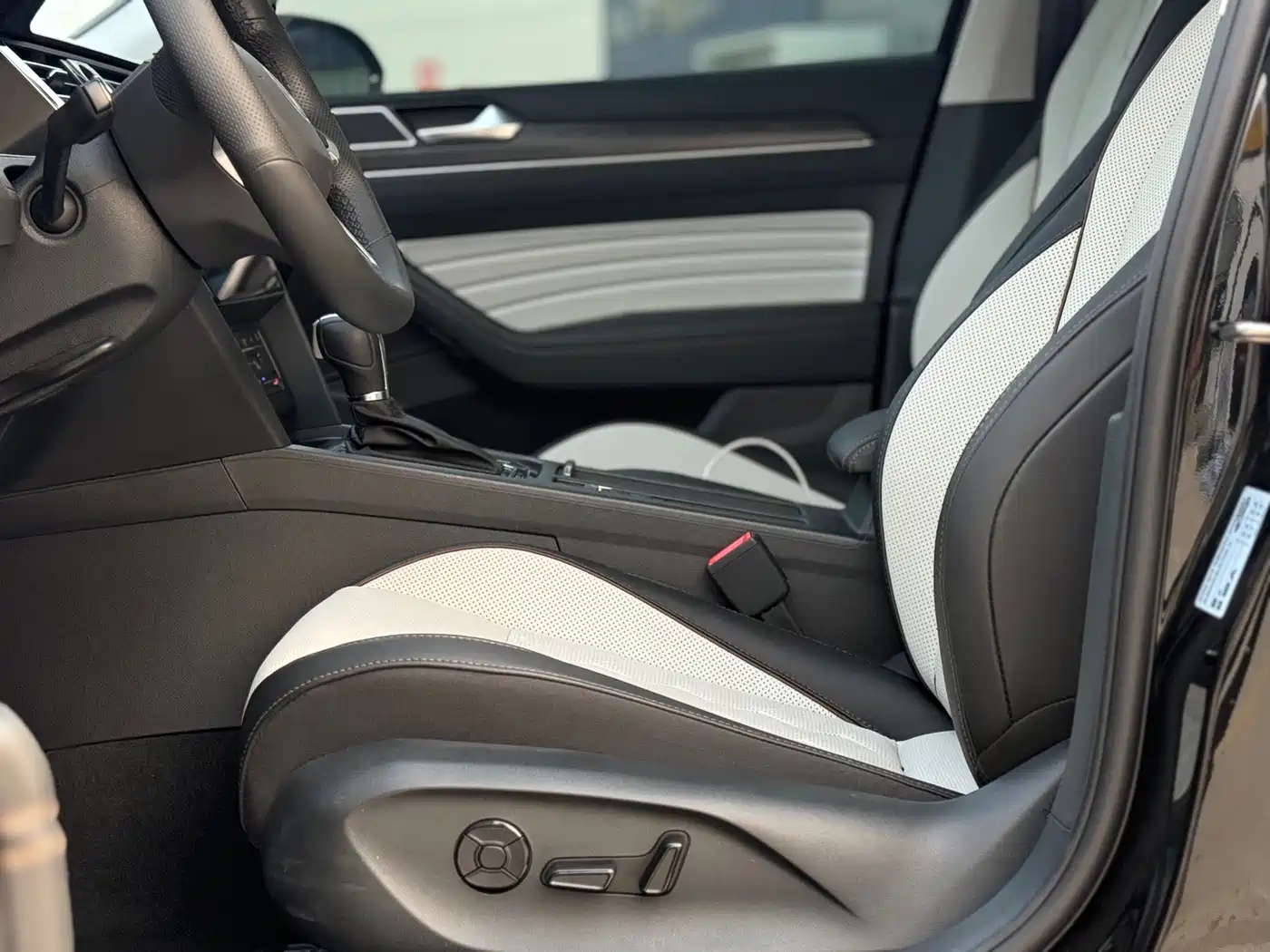 Volkswagen Magotan 2026 Model 30 Million Special Selection 380TSI DSG Luxury фото 9