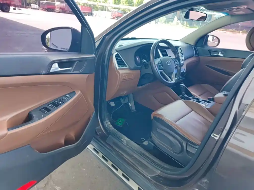 Hyundai Tucson 2016 2015 1.6T Dual Clutch 2WD Smart