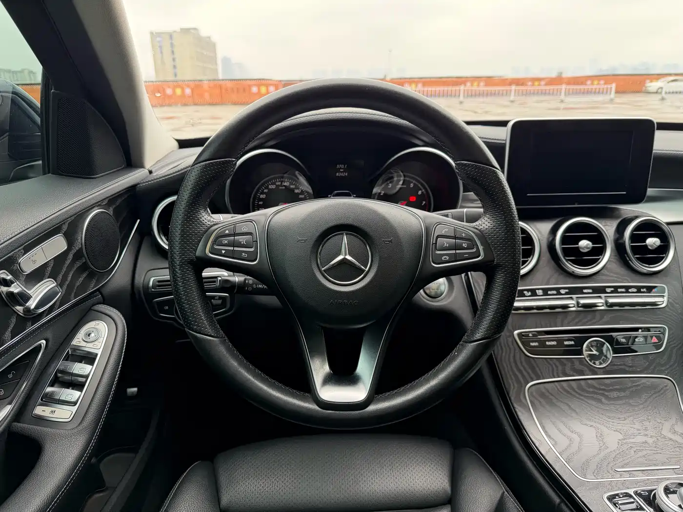Mercedes-Benz C-Class 2017 C 200 L Sport фото 16