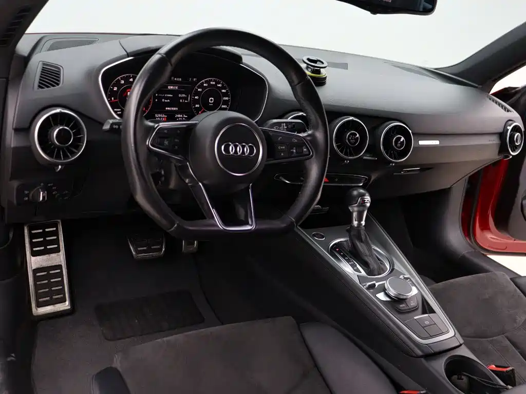 Photo 7 - Audi TT