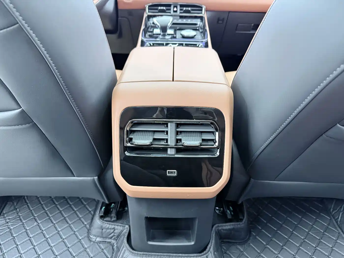 Jetour Dashing 2025 2025 1.5T DCT Luxury Edition