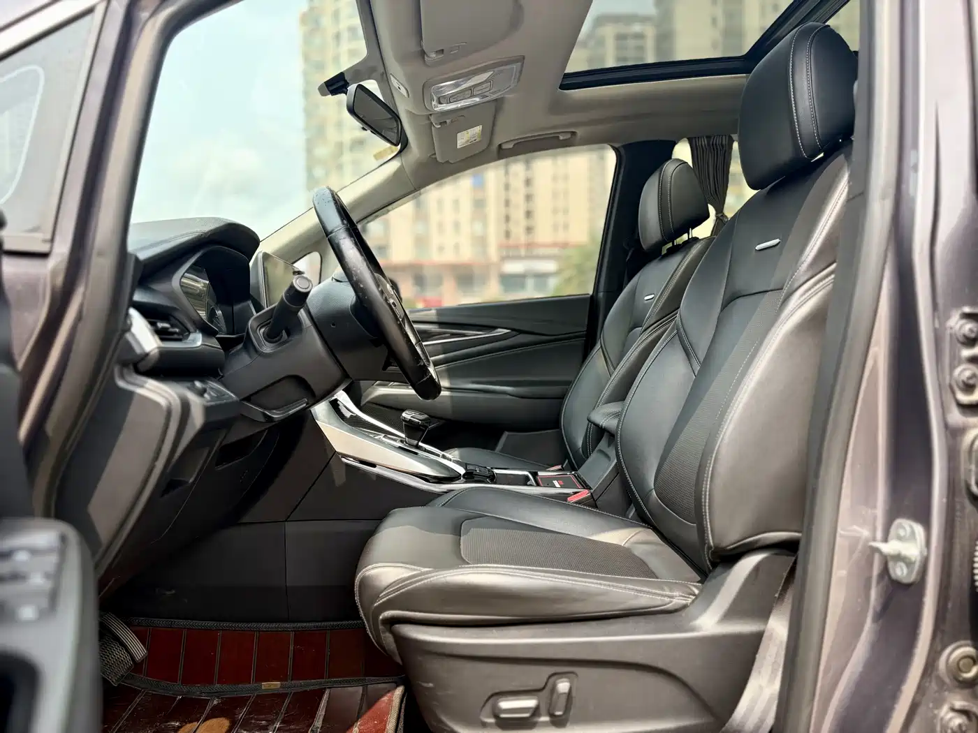 SAIC Maxus Dajia 5 2022 1.3T PLUG IN Smart Edition (7-seater) фото 4