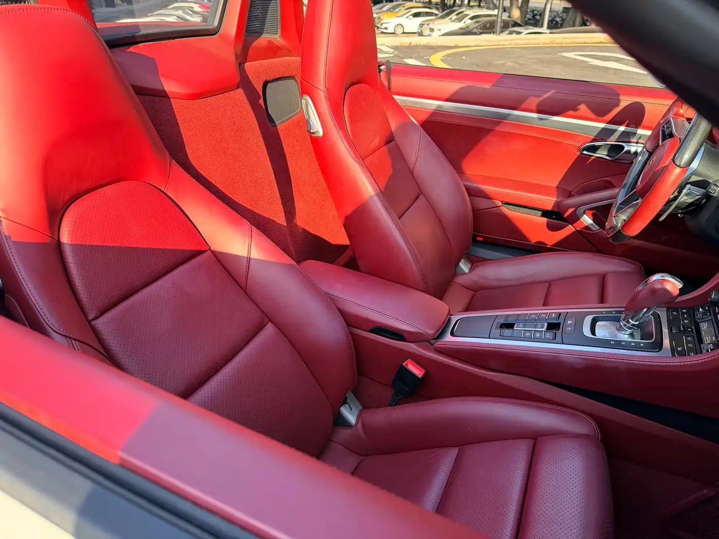Porsche 718 2018 Boxster 2.0T фото 13
