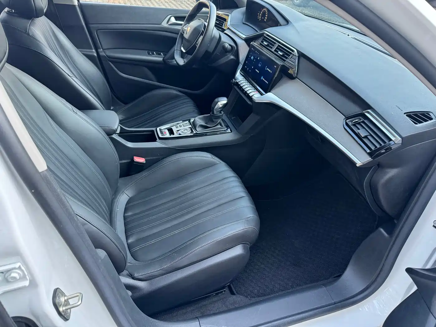 Peugeot 408 2022 2022 1.6T Progressive Edition