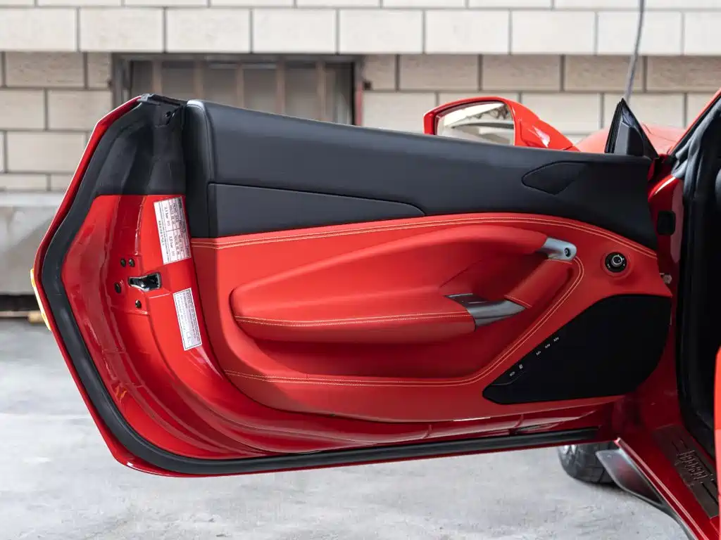 Ferrari F8 2021 2019 Tributo 3.9T V8