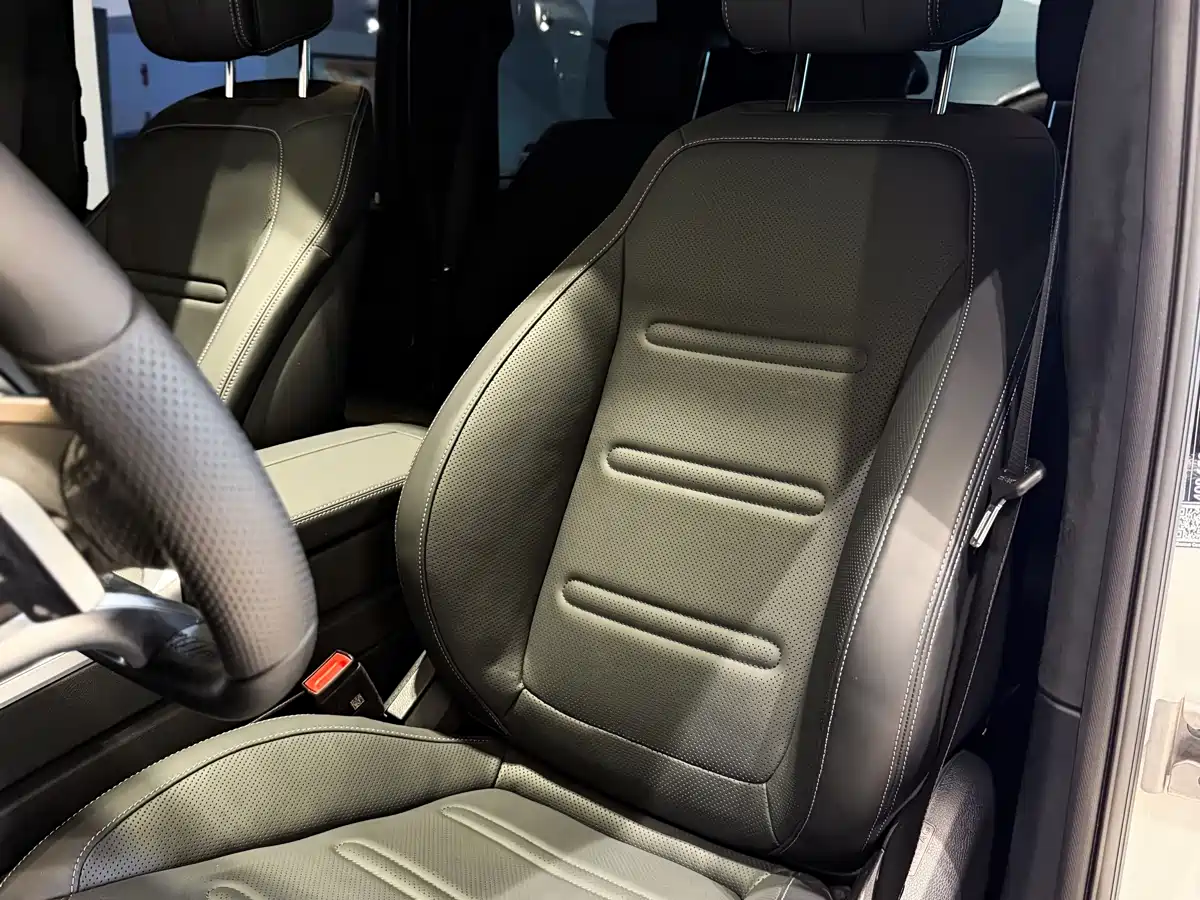 Mercedes-Benz G-Class 2024 G 500 фото 16