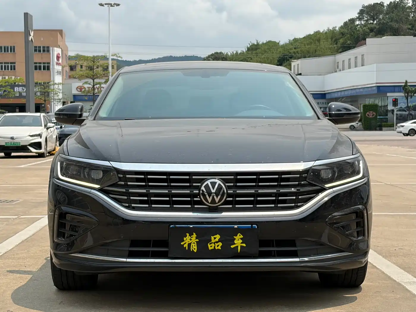 Volkswagen Passat 2023 Facelift 330TSI Elite Edition фото 2