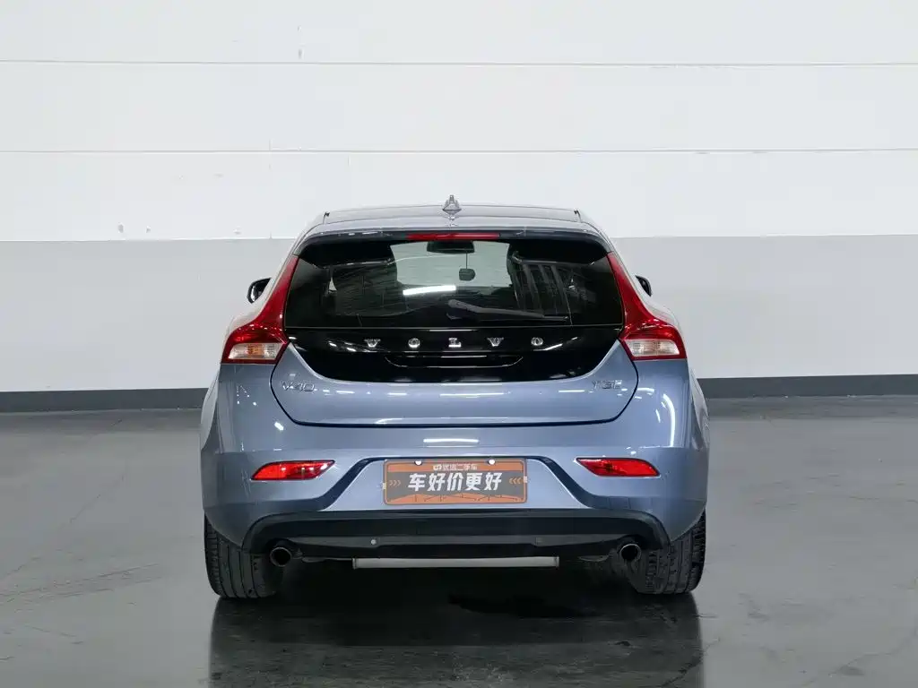 Volvo V40 2018 2018 T3 R-Design Edition