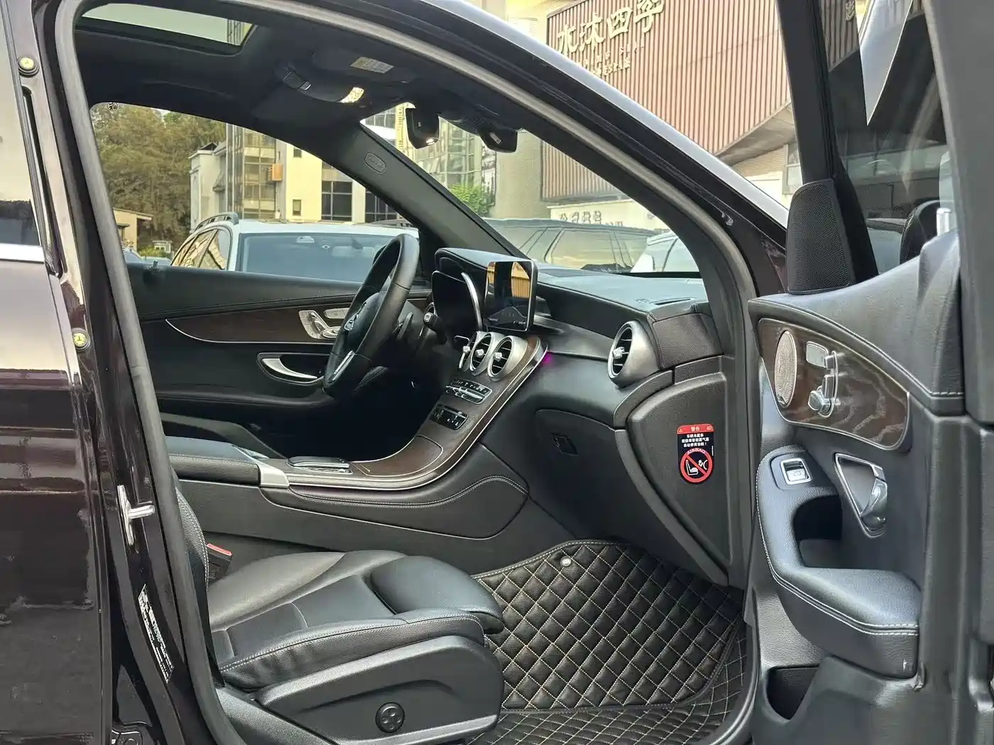 Mercedes-Benz GLC 2022 Model GLC 300 L 4MATIC Dynamic Edition фото 13