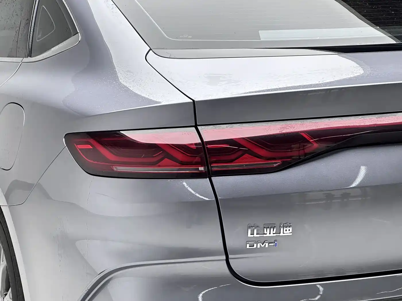 BYD Qin L 2024 DM-i 80KM Leading Edition фото 9