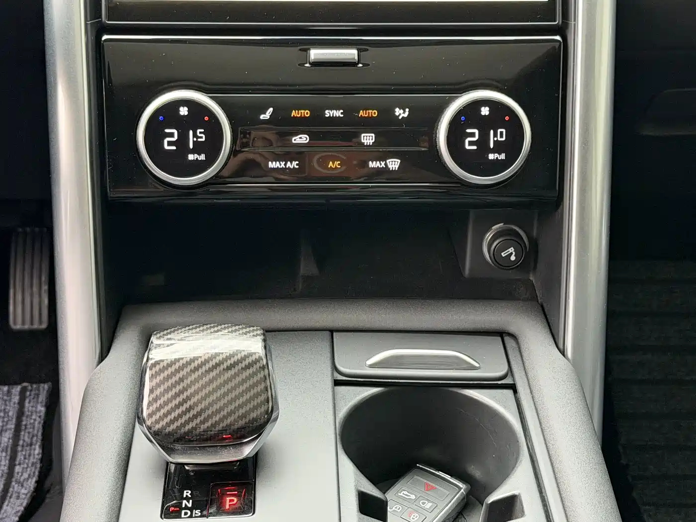 Land Rover Discovery 2024 2024 360PS Dynamic SE