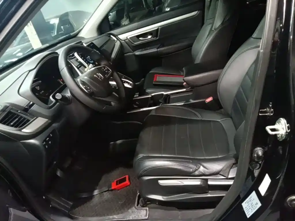 Фото 15 - Honda CR-V