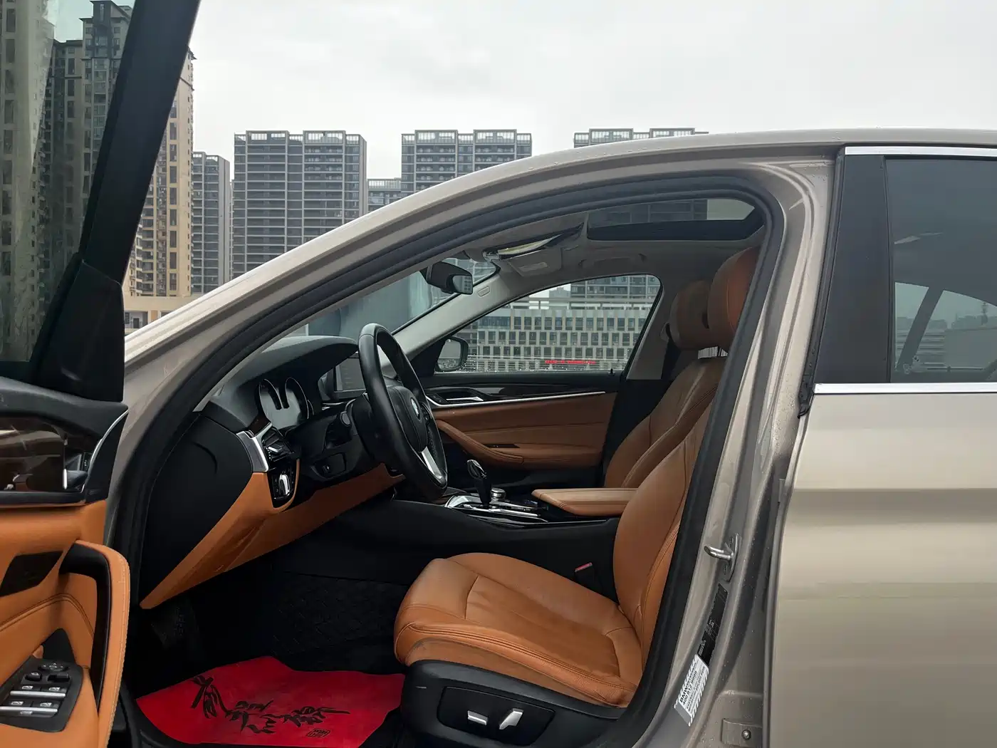 BMW 5 Series 2018 528Li Launch Special Edition фото 8