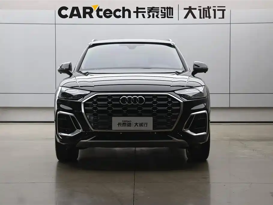 Audi Q5L 2022 45T Luxury Dynamic фото 2