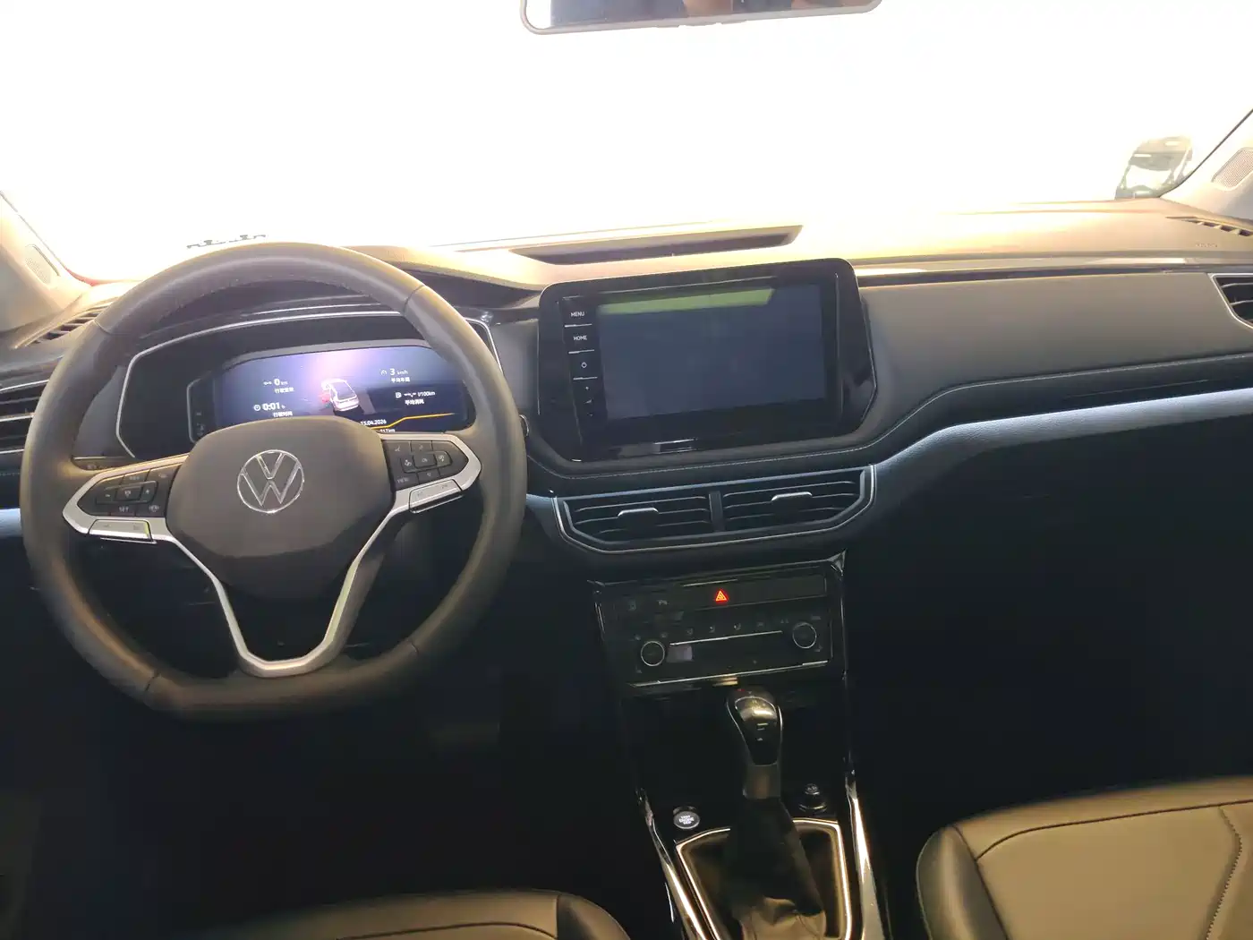 Volkswagen Tharu 2025 New Edge 300TSI Enjoyment Edition фото 25