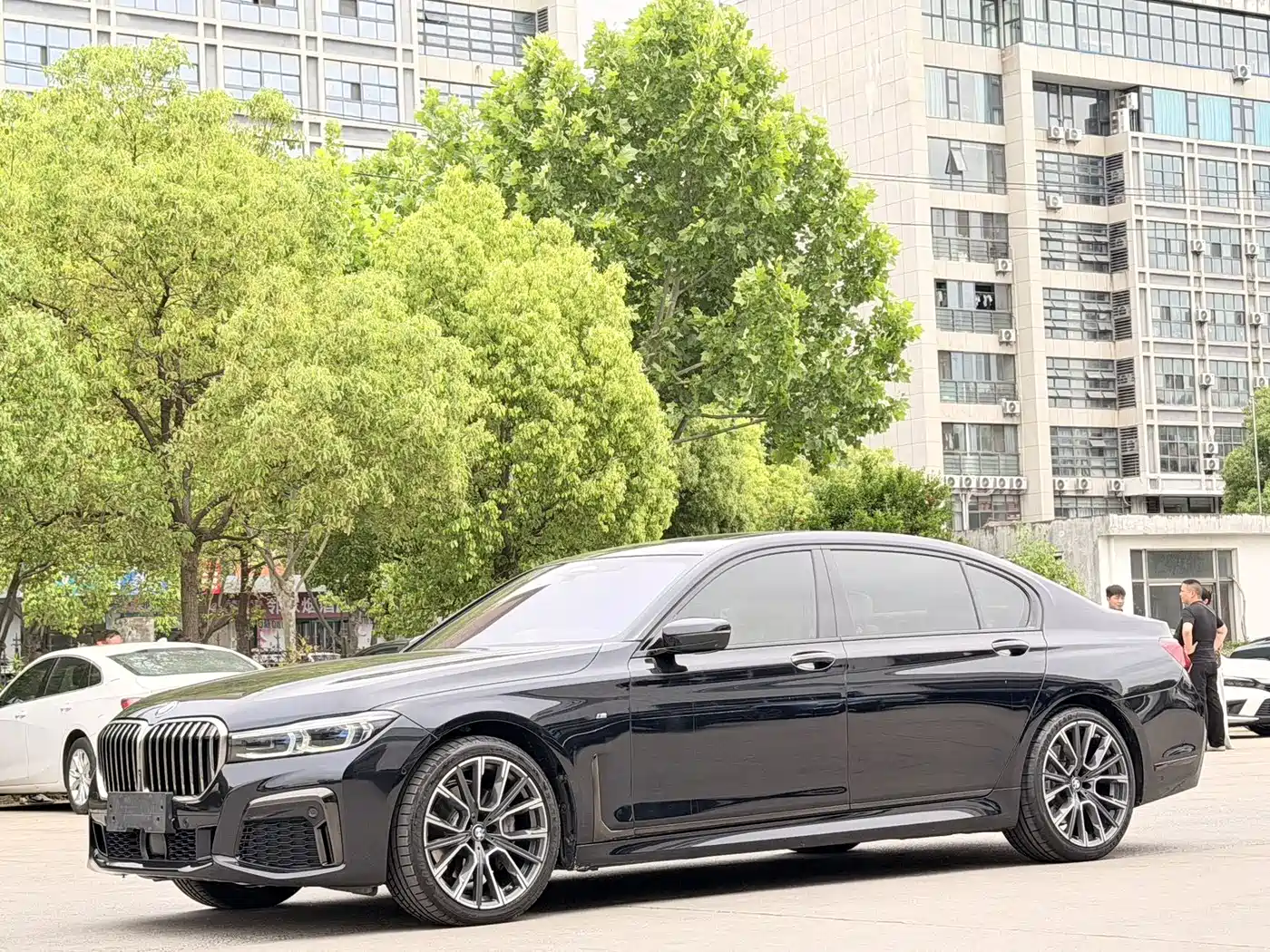 BMW 7 Series 2019 Facelift 740Li xDrive Executive M Sport Package
