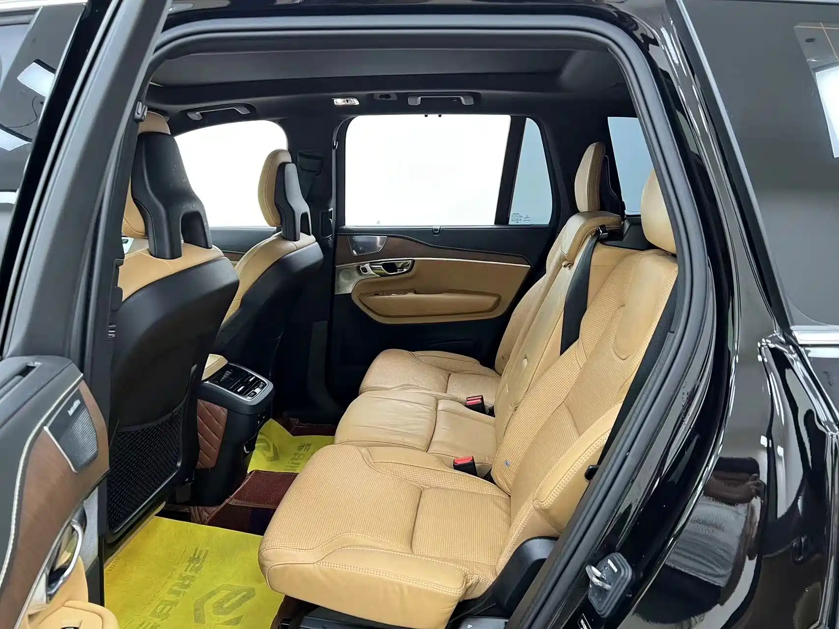 Photo 17 - Volvo XC90