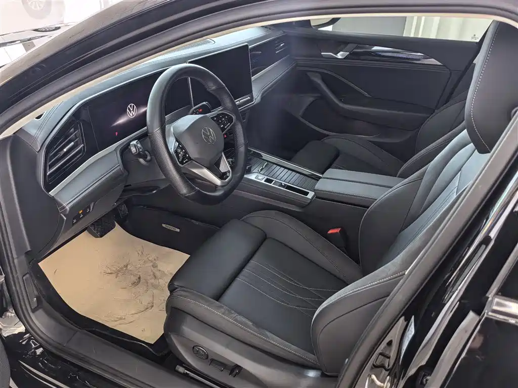 Volkswagen Magotan 2024 300TSI DSG Premium Edition (Eye-catching Package) фото 11