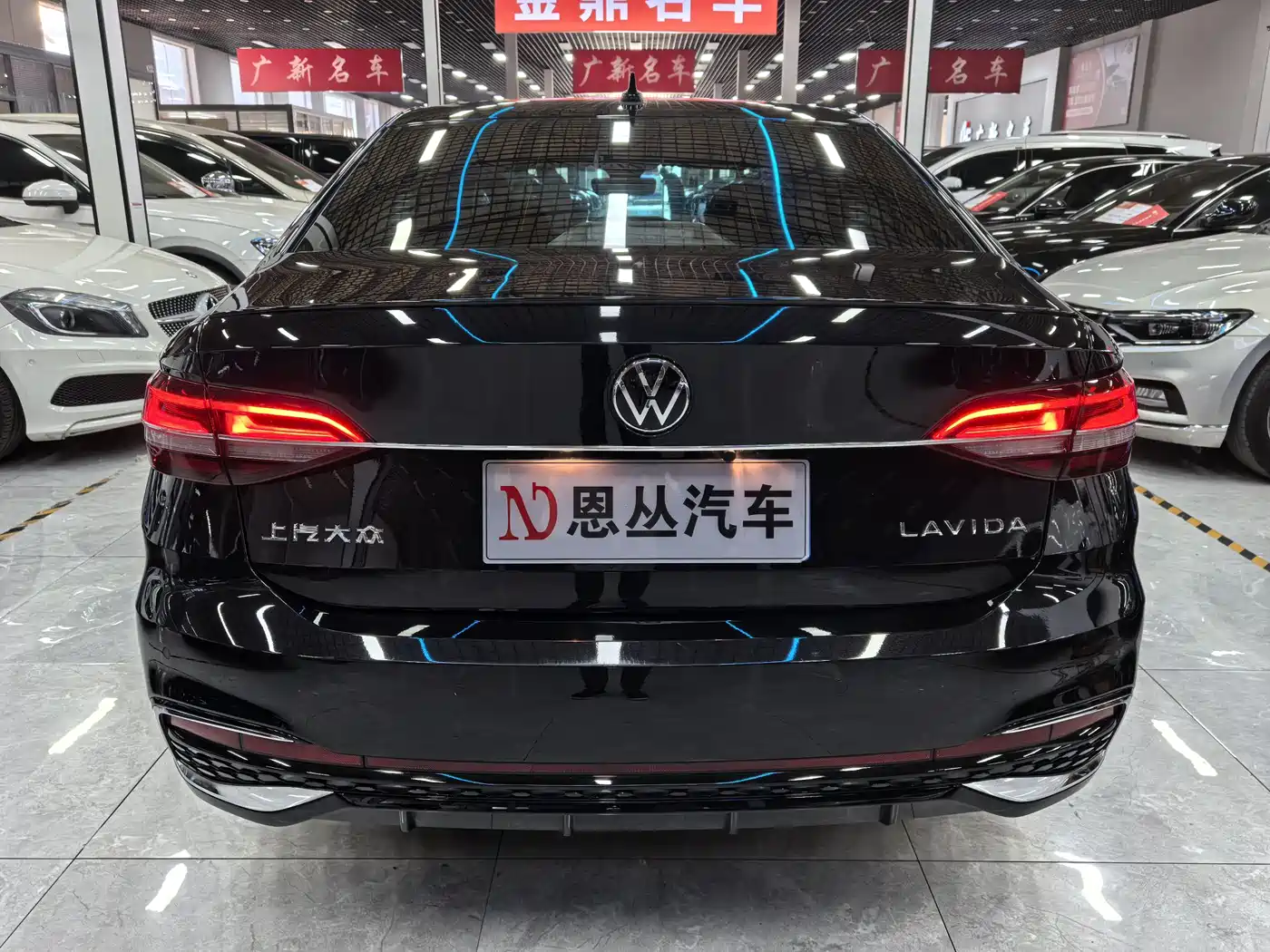 Volkswagen Lavida 2024 Model 300TSI DSG Starlight Leading Edition фото 15