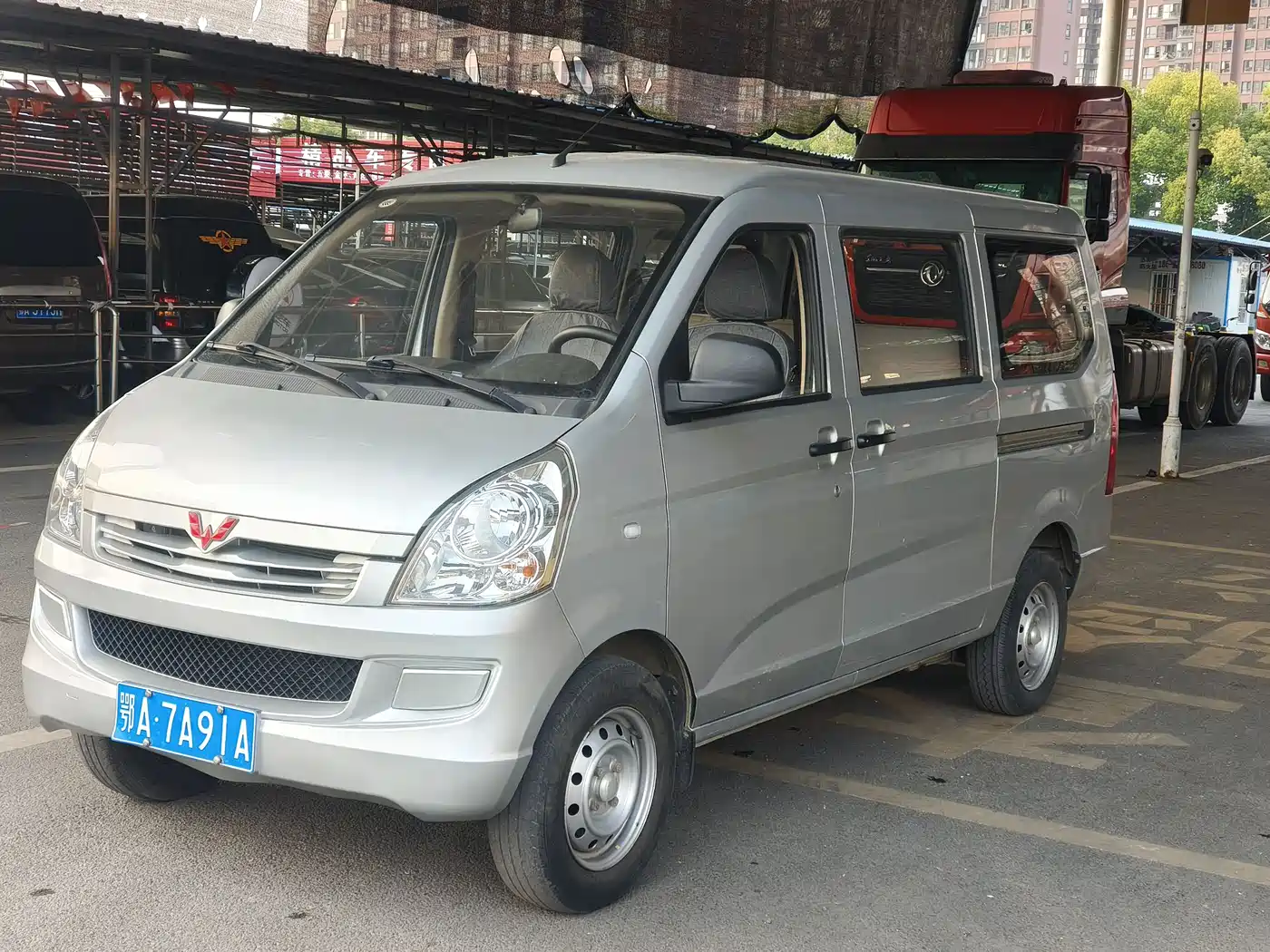 Wuling Motors Wuling Rongguang S 2021 2021 Model 1.2L Standard A/C Version 5-Seater LSI