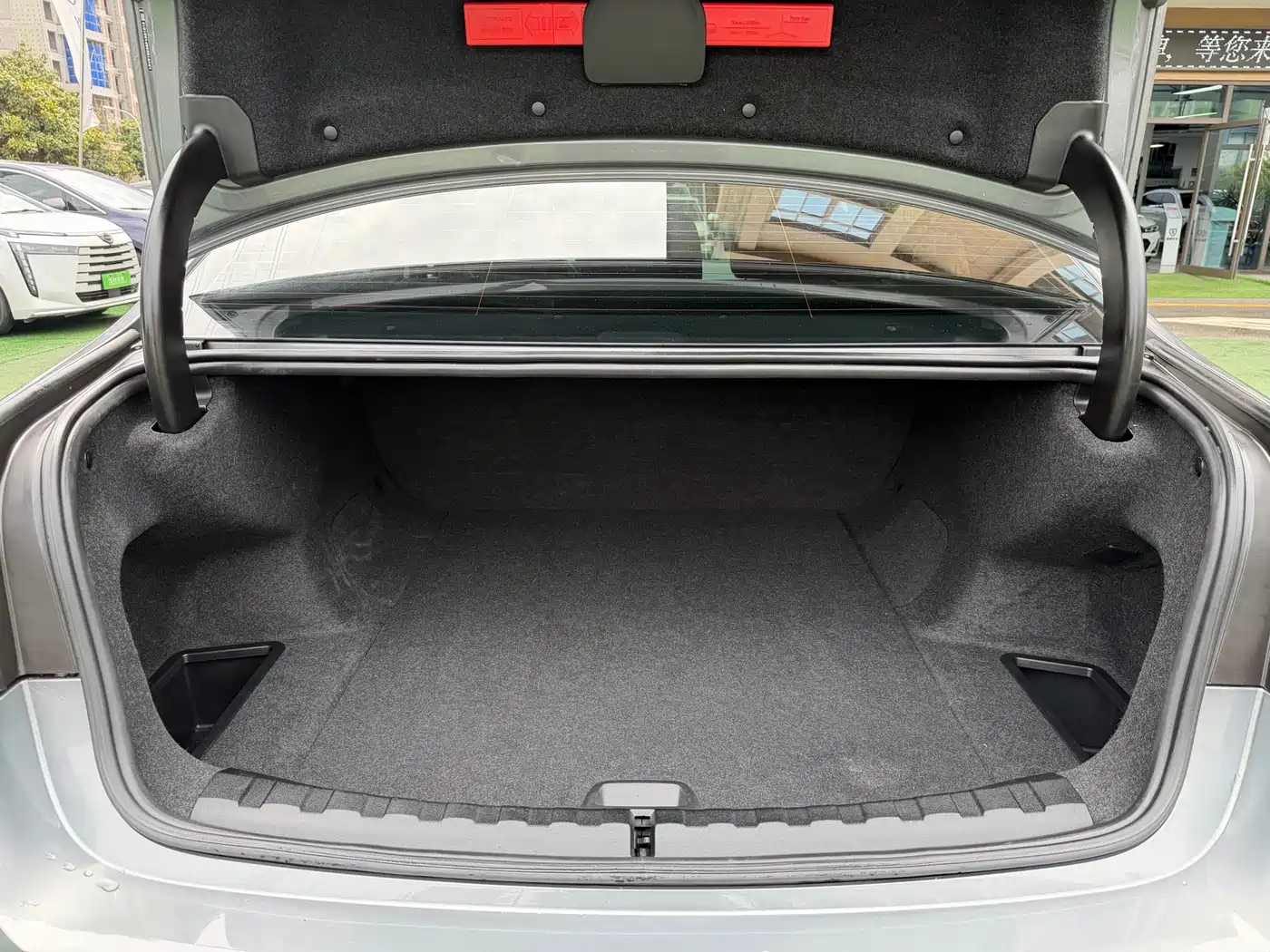 BMW i3 2022 eDrive 35 L фото 16
