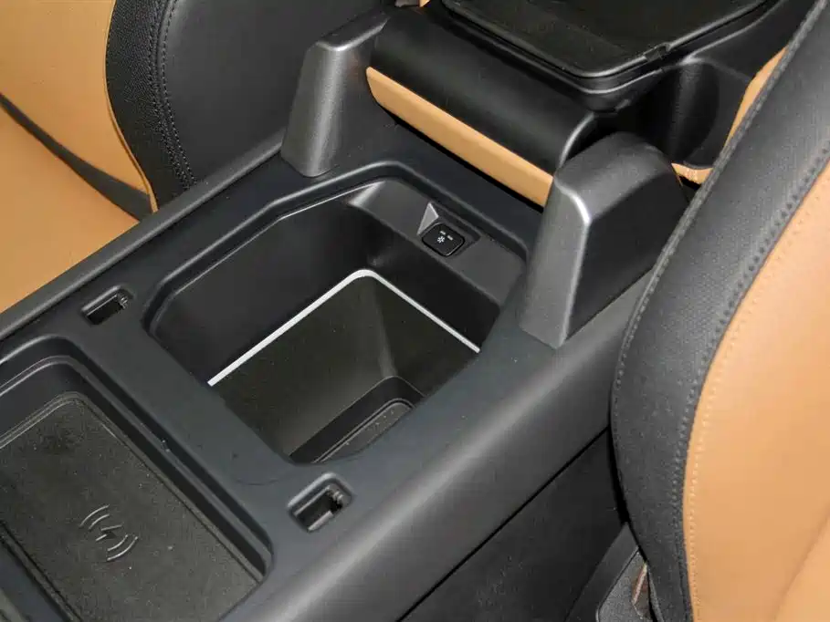 Land Rover Defender 2024 110 3.0T P400 X-DYNAMIC HSE фото 18