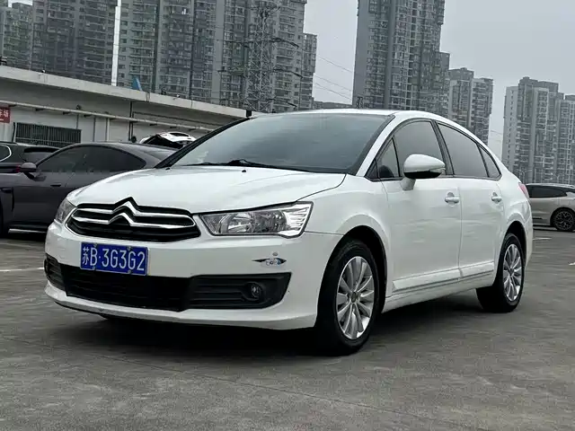  Citroën C-Quatre 2013 Sedan 1.6L Auto Premium