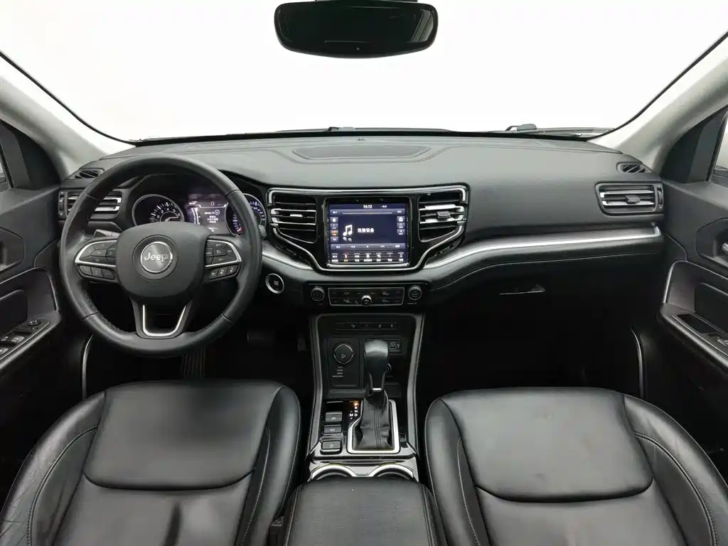 JEEP GRAND COMMANDER