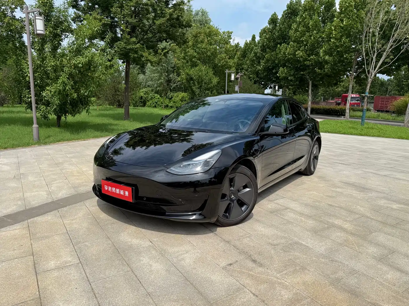 Tesla Model 3 2022