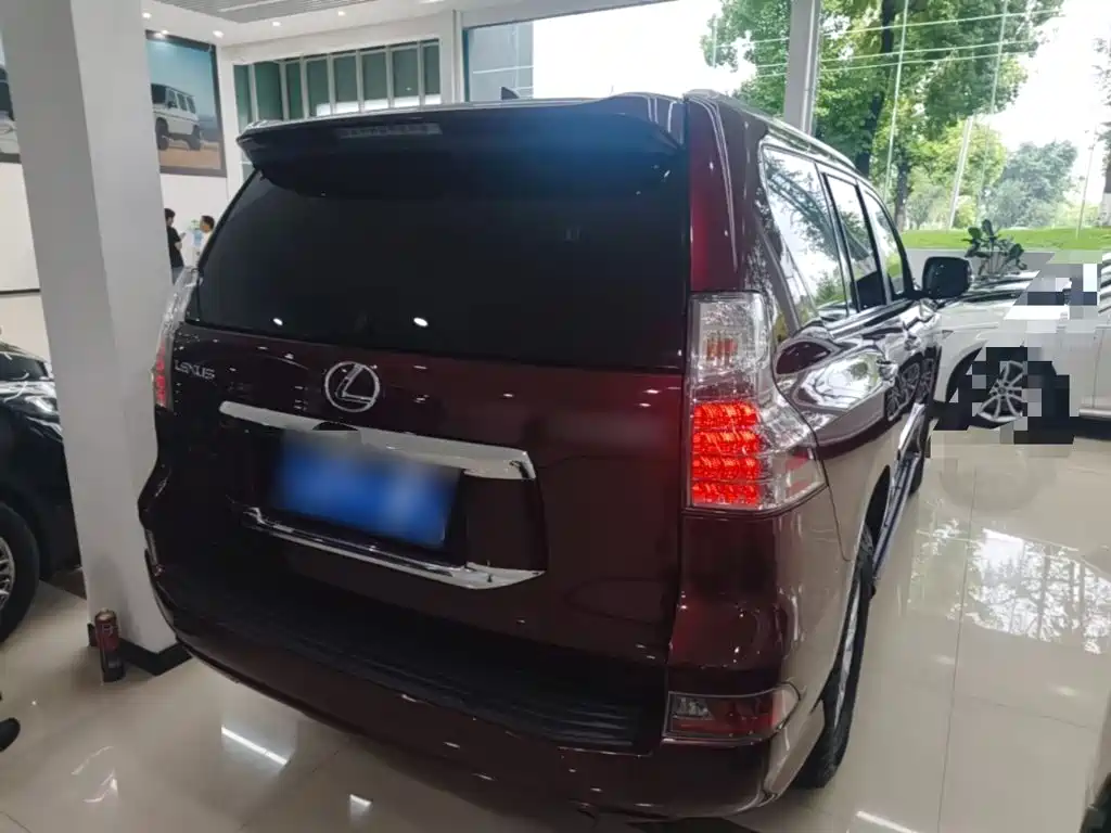 Фото 7 - Lexus GX