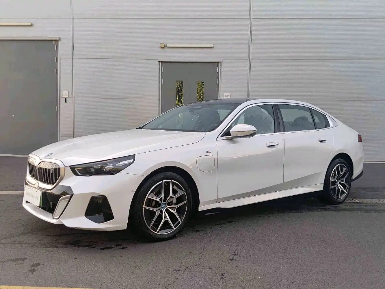 2026 BMW i5