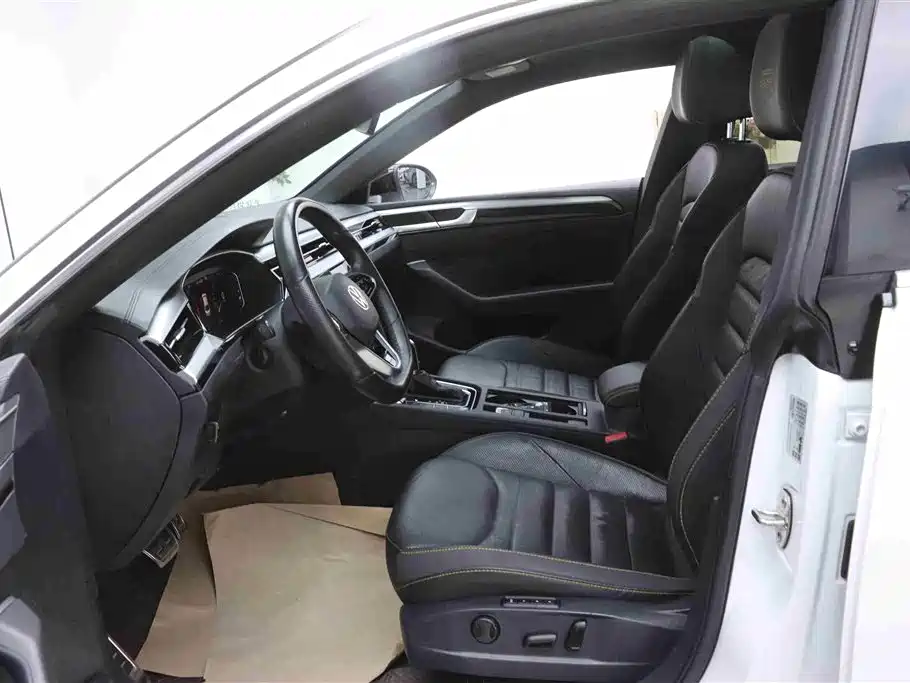 Volkswagen FAW-Volkswagen CC 2021 380TSI Eye-catching Edition фото 17