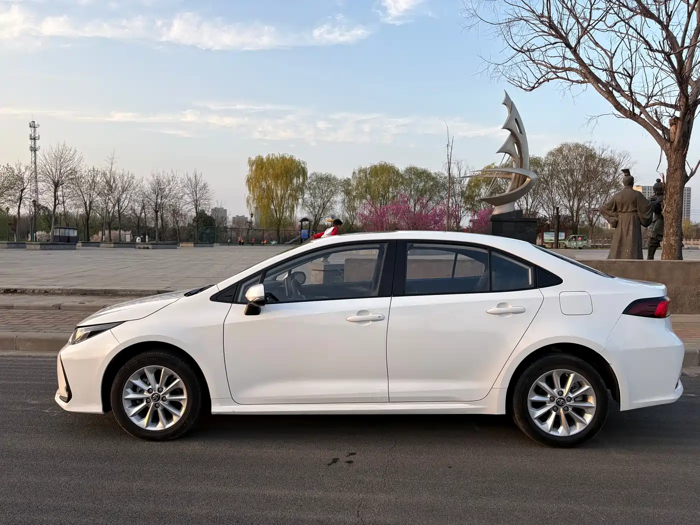 Toyota Corolla 2021 1.2T S-CVT Elite PLUS Edition фото 8