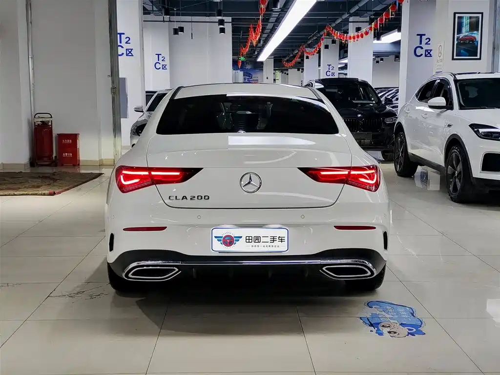 MERCEDES-BENZ CLA