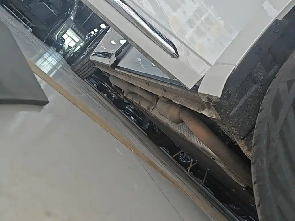 Photo 20 - Maxus MIFA 9