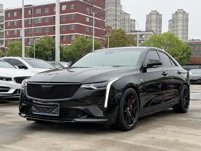 CADILLAC CT4