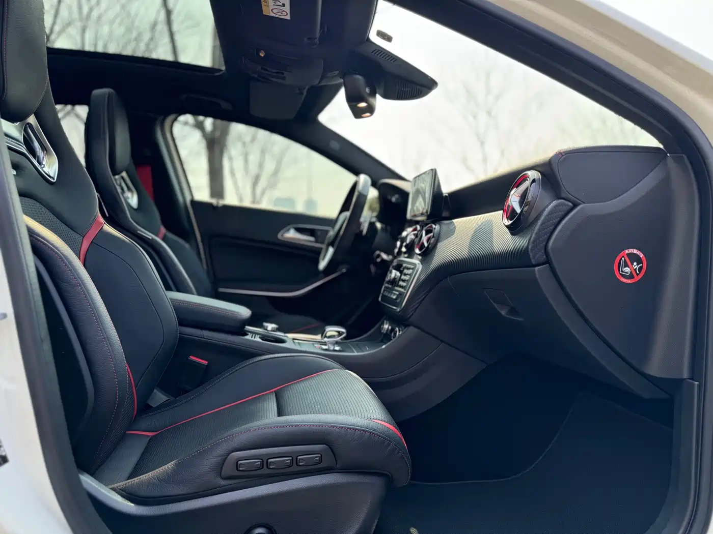 Mercedes-Benz A-Class AMG (Import) 2014 AMG A 45 4MATIC фото 15