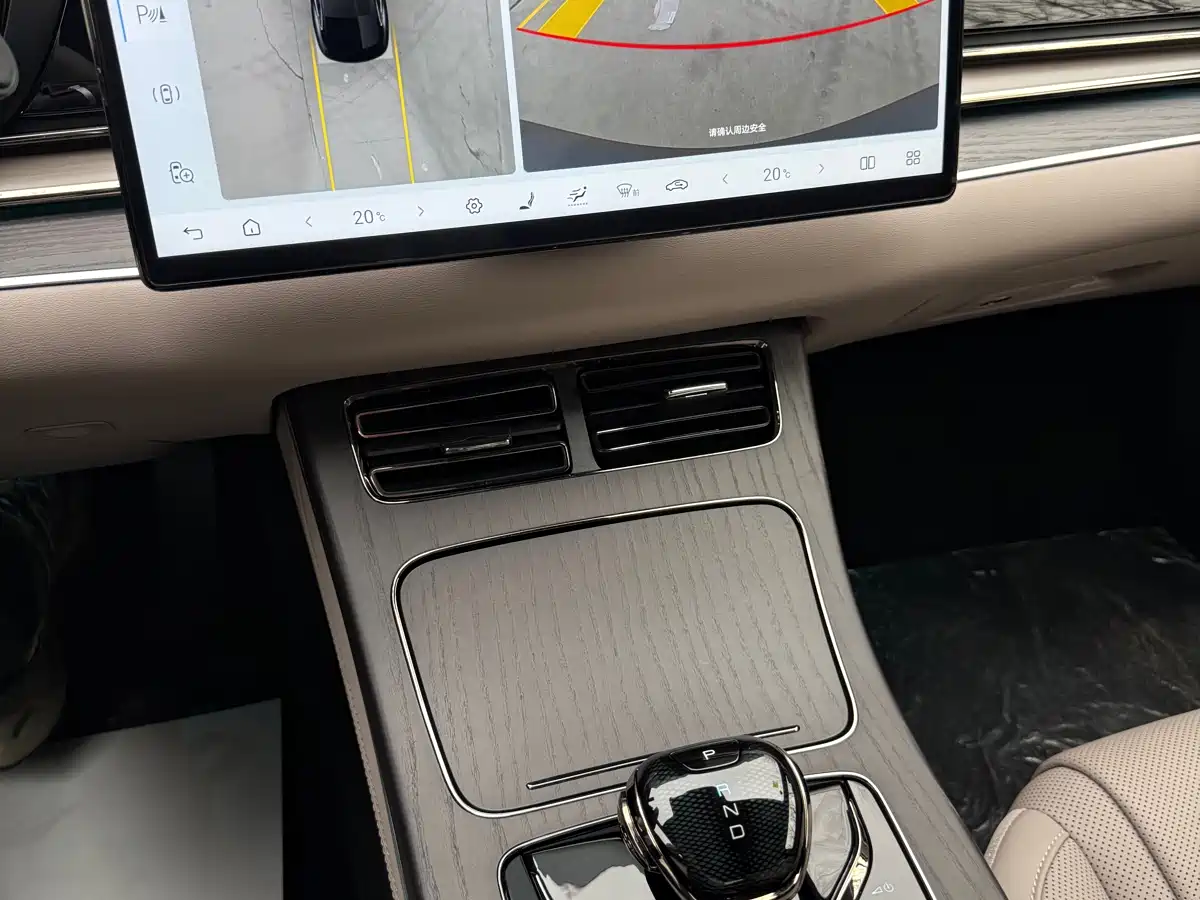 BYD Han 2025 DM-i 125KM LiDAR Smart Driving фото 13
