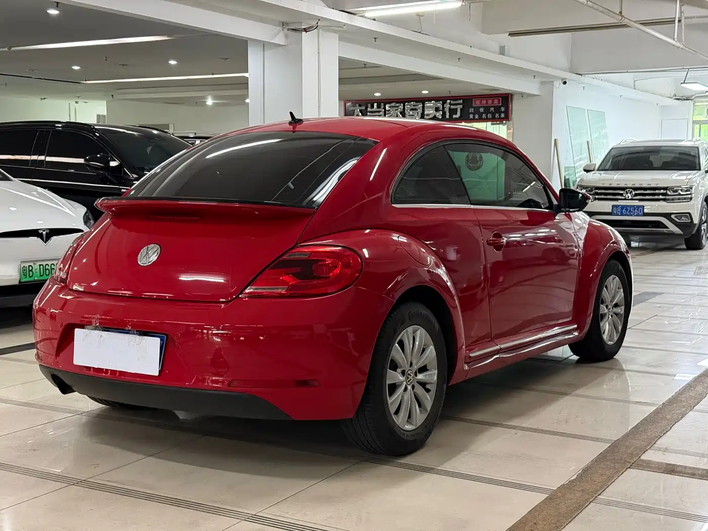 Volkswagen Beetle 2014 1.2TSI Fashion Edition фото 6