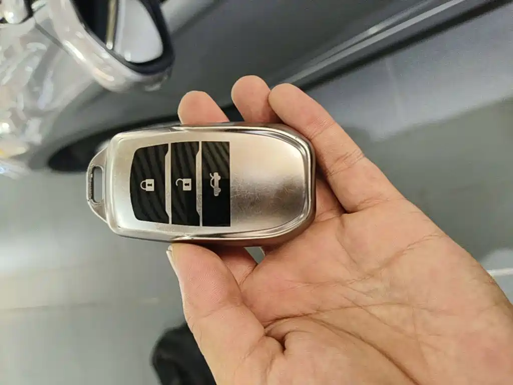 Toyota Camry 2023 2021 2.0G Luxury Edition