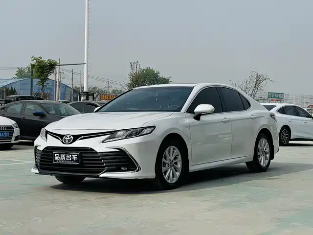 TOYOTA CAMRY 2023