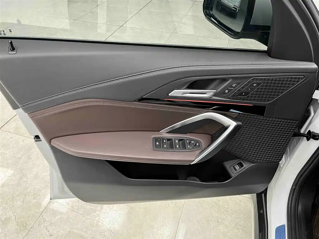 BMW X1 2023 sDrive20Li X Design Package фото 10