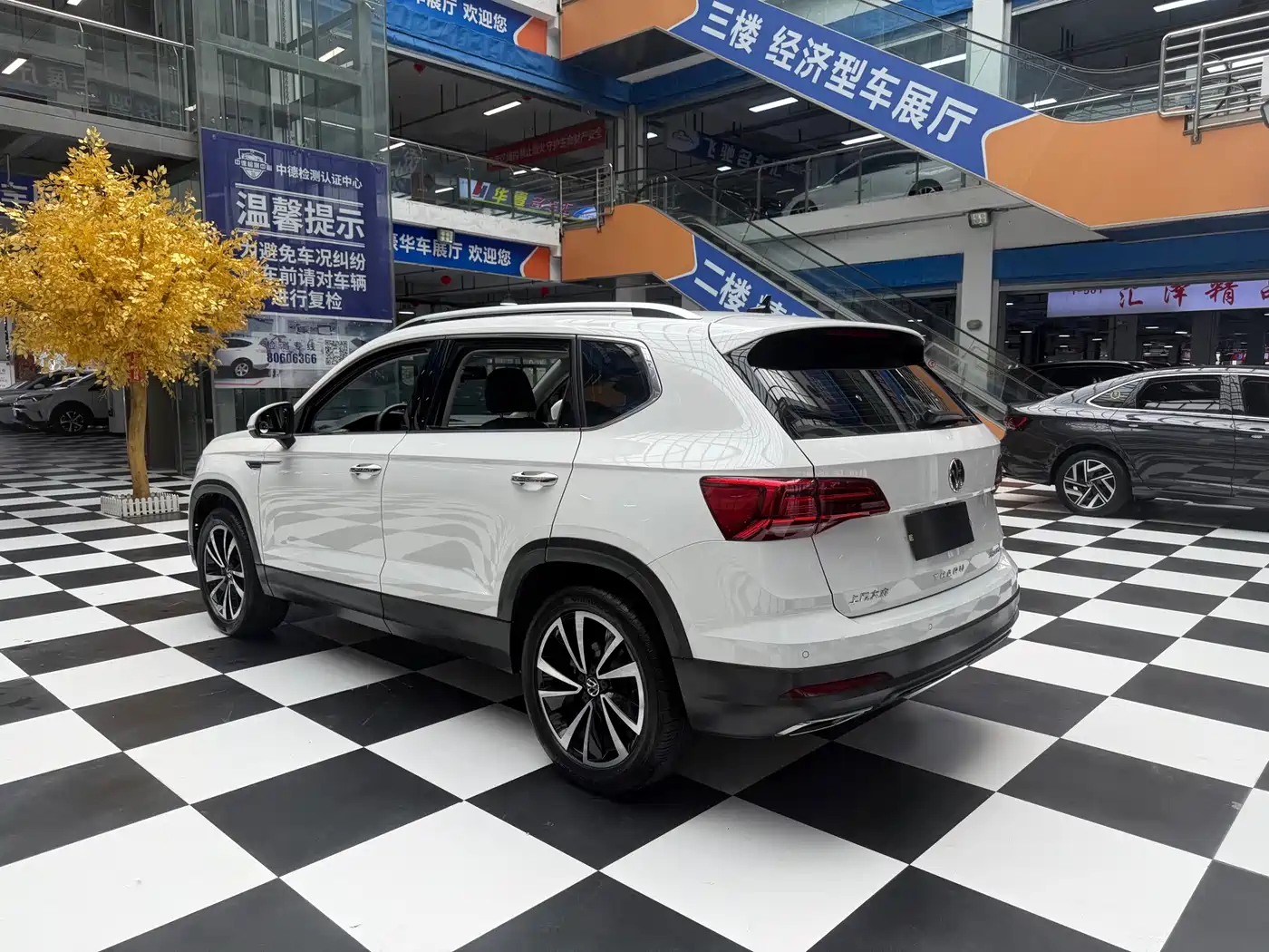 Volkswagen Tharu, миниатюра 7